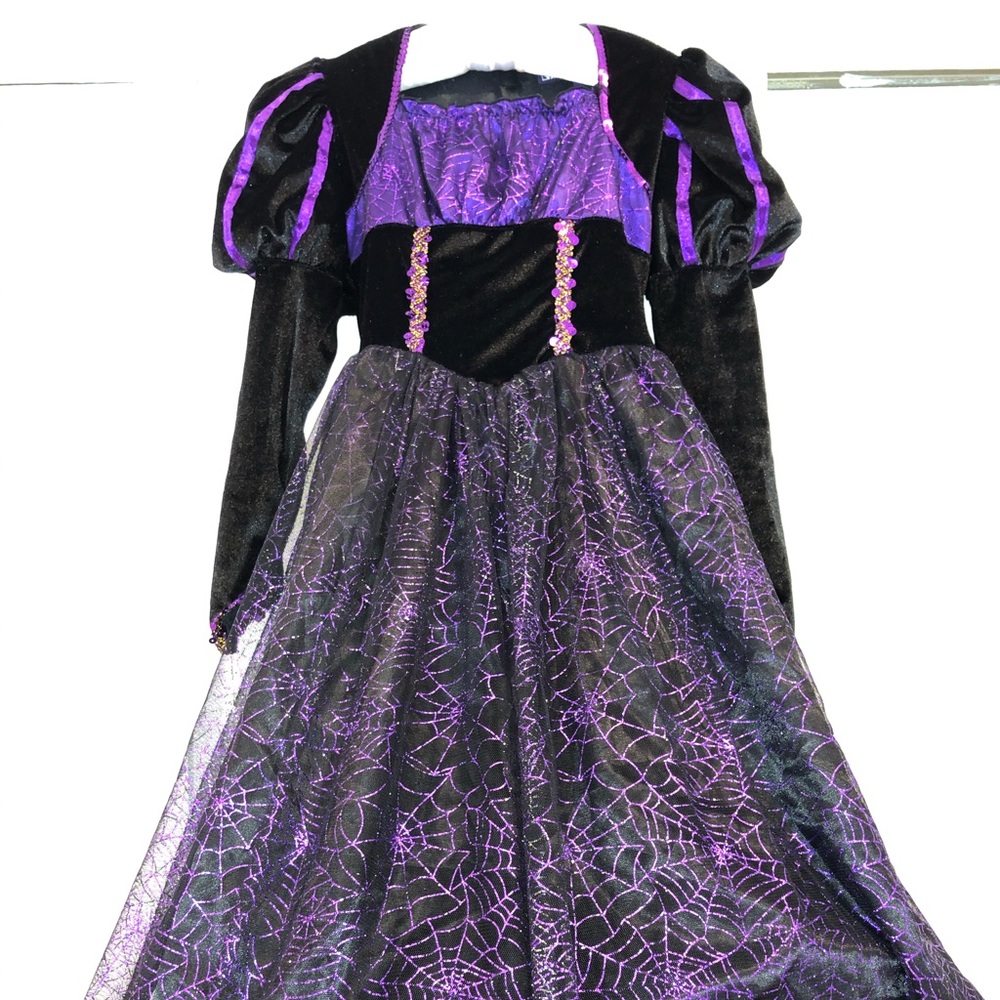 Halloween 🎃 Witch Costume Size M (5-6)